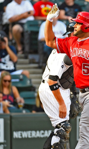 Angels hold off White Sox to complete DH sweep